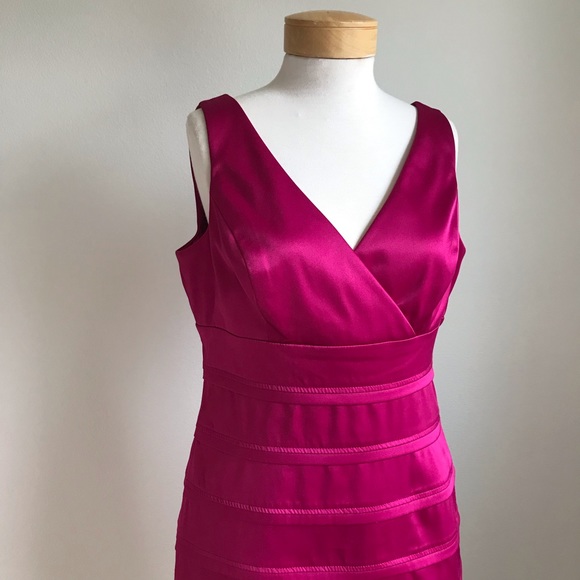 Magenta Strapless Layered Sheath Dress Size 14 - Picture 4 of 7